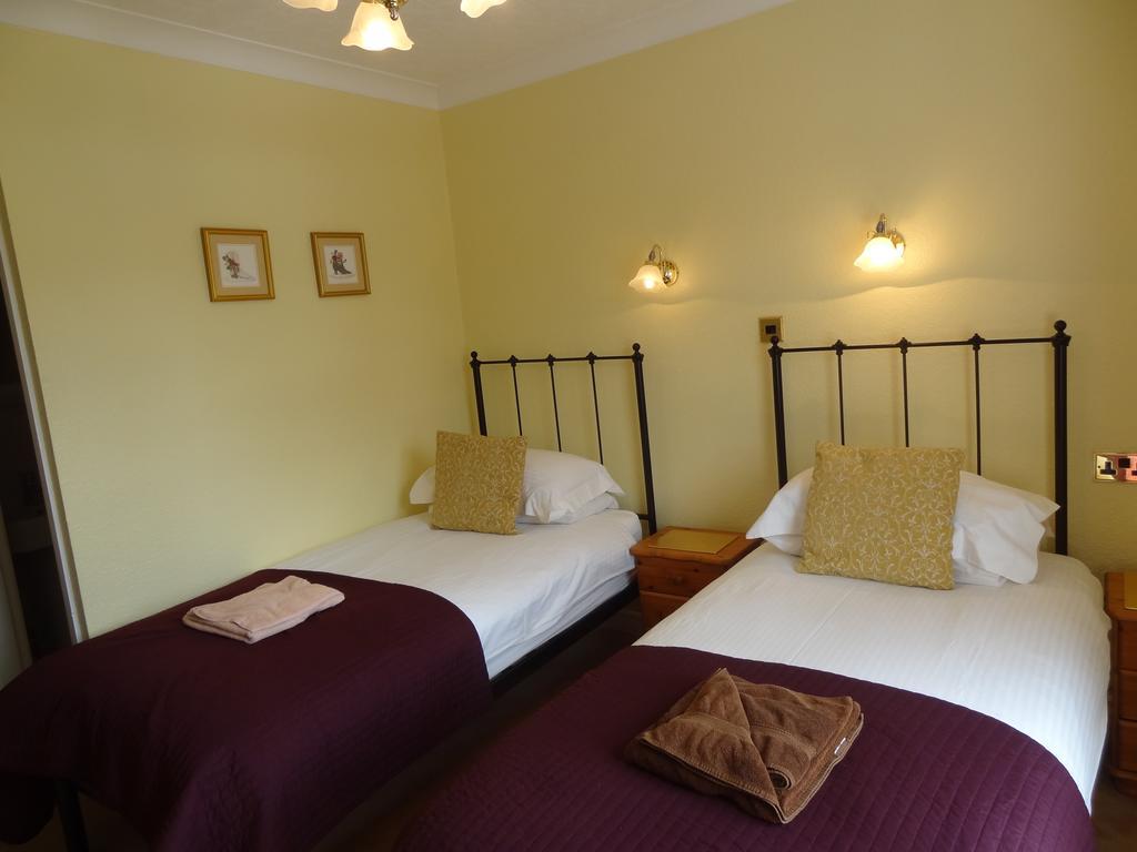 Mylne Bridge House Bed & Breakfast วินเดอร์เมียร์ ภายนอก รูปภาพ