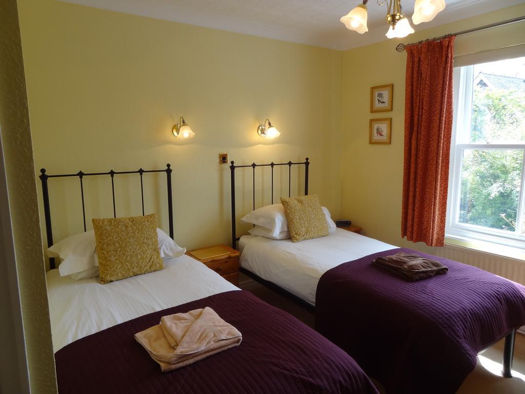 Mylne Bridge House Bed & Breakfast วินเดอร์เมียร์ ภายนอก รูปภาพ