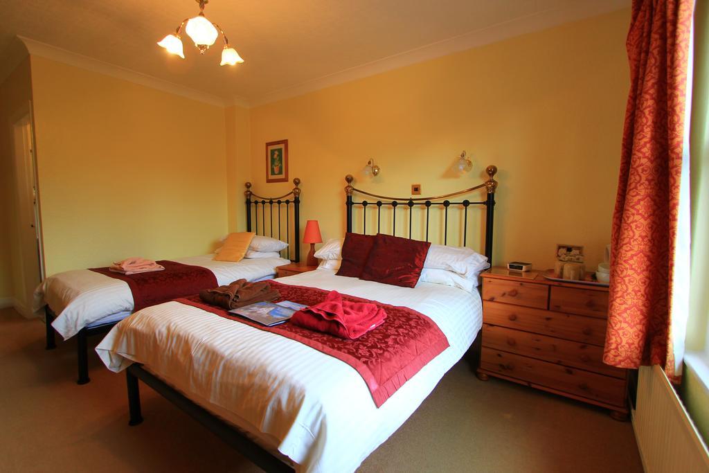 Mylne Bridge House Bed & Breakfast วินเดอร์เมียร์ ภายนอก รูปภาพ