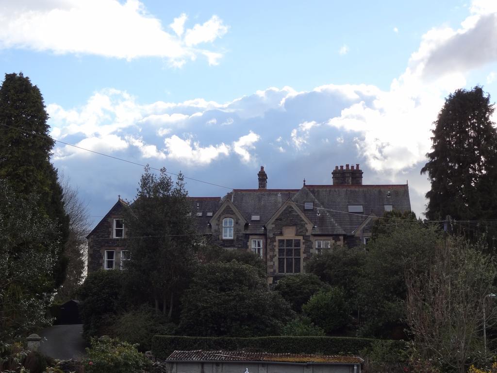 Mylne Bridge House Bed & Breakfast วินเดอร์เมียร์ ภายนอก รูปภาพ