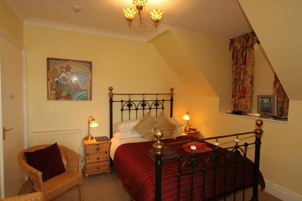 Mylne Bridge House Bed & Breakfast วินเดอร์เมียร์ ภายนอก รูปภาพ
